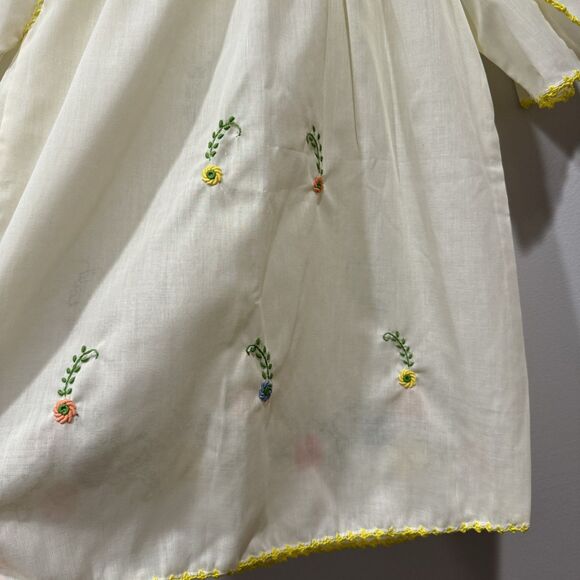 Vintage Handmade Top Embroidered Floral Short Sleeve Stitched Trim Women M Cream - Picture 8 of 9